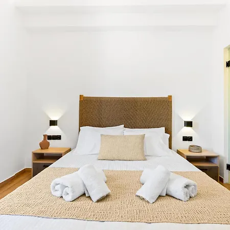 Porto Vathi Hotel *