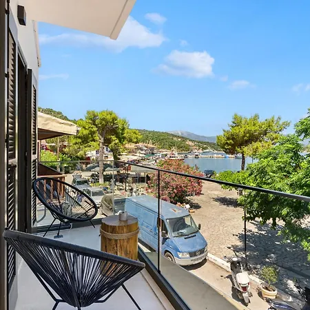 Hotel Porto Vathi *